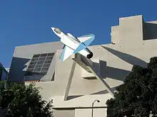 Image 2Now closed, the California Aerospace Museum, designed by Frank Gehry, formerly displayed a Lockheed F-104 Starfighter