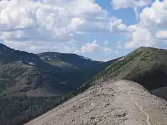 Looking north on the Continental Divide Trail between the Palisade Meadows cutoff and the Knife Edge.