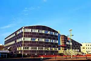 Legislative Building of Nunavut, Iqaluit, Nunavut (1989–99)