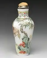 Chinese snuff bottle, 18th-century, 3 inches high