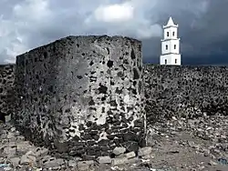 A wall at Ntsaouéni, built to keep out Malagasy pirates