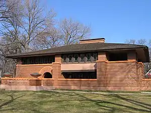 The Arthur Heurtley House in Oak Park, Illinois (1902)